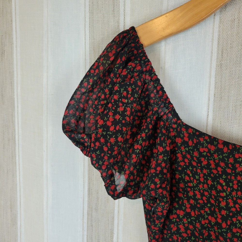 Isalis Puffed Sleeve Ditsy Floral Maxi Dress Size Large Sweetheart Neckline Red - Picture 10 of 11